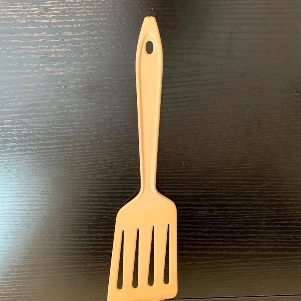 Hutzler Rare Beige‎ Slanted Spatula Nylon Slotted  Turner Flipper No 717 LOPOL